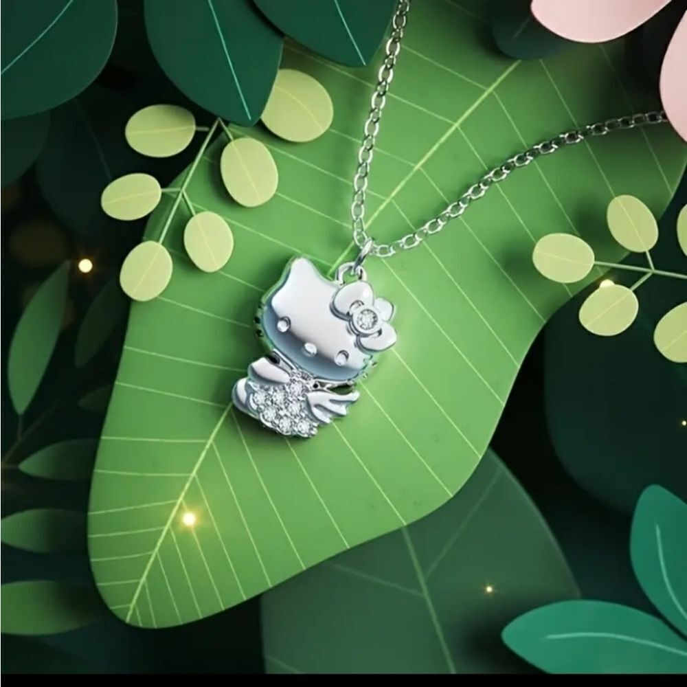 Hello Kitty Silver Necklace - Picture 3 of 5